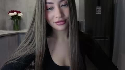 EvaAnna online show from 11.08.25