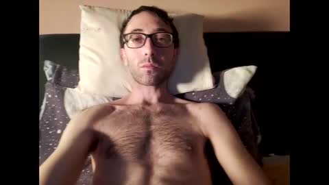 Snapshot of killua1993 chatting on 11.02.25 kingstoned online show from 11.02.25