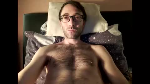 Snapshot of killua1993 chatting on 12.02.25 kingstoned online show from 12.02.25