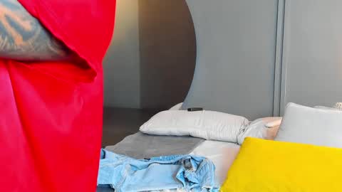 Kim online show from 02.28.25