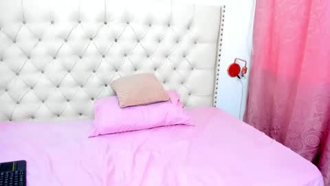 kim_eli online show from 12.30.24