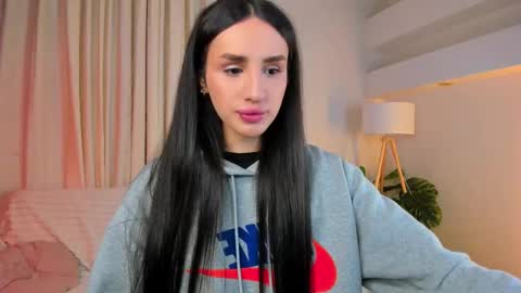 Snapshot of kim_oberlin chatting on 01.12.26 Kim Oberlin online show from 01.12.26