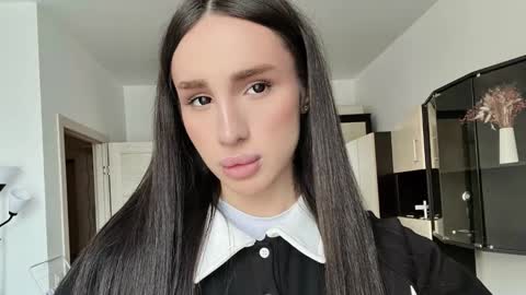 Snapshot of kim_oberlin chatting on 02.08.26 Kim Oberlin online show from 02.08.26