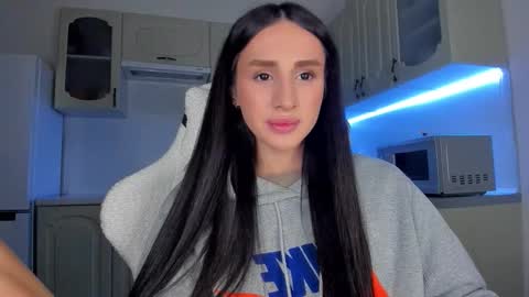 Snapshot of kim_oberlin chatting on 02.09.26 Kim Oberlin online show from 02.09.26