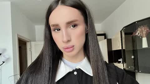 Snapshot of kim_oberlin chatting on 02.23.26 Kim Oberlin online show from 02.23.26