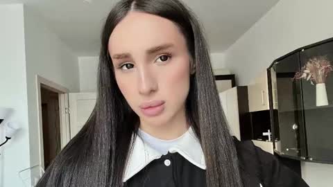 Snapshot of kim_oberlin chatting on 02.27.26 Kim Oberlin online show from 02.27.26