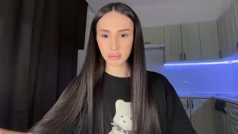 Snapshot of kim_oberlin chatting on 02.28.26 Kim Oberlin online show from 02.28.26