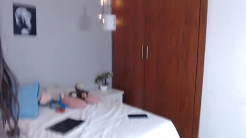 Kim  Yuk online show from 12.22.24