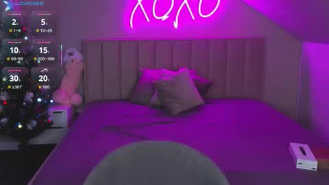 kimberlly_smith online show from 12.21.25