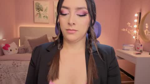 Kimberly 1200-1900 GMT-5 online show from 09.24.25