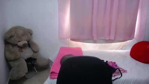 Kim online show from 02.21.25