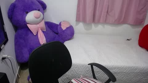 Kim online show from 11.13.25