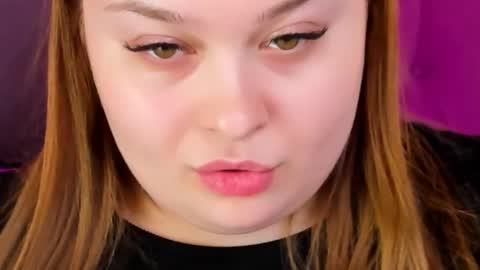 The one that you wont be able to forget online show from 04.15.26