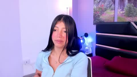 Kimberly Villalobos online show from 02.12.25