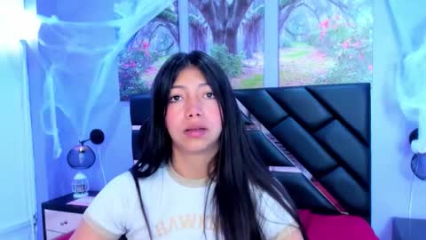 Kimberly Villalobos online show from 10.20.25