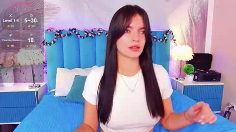 Kim online show from 10.17.25