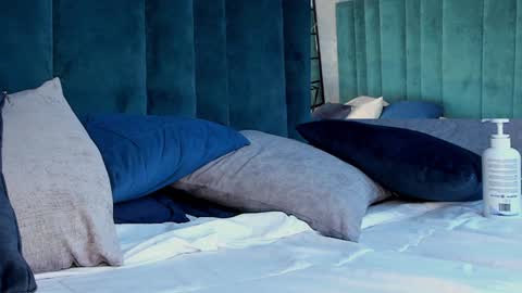 Snapshot of kimblair_ chatting on 12.22.24 Kim online show from 12.22.24