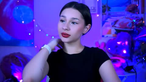 kimclarks online show from 09.19.25