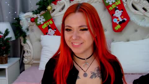 Snapshot of kimforman chatting on 01.04.25 KimForman online show from 01.04.25