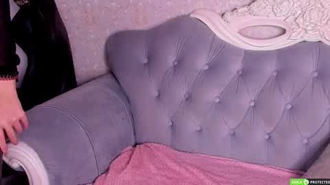 Snapshot of kimforman chatting on 09.28.25 KimForman online show from 09.28.25