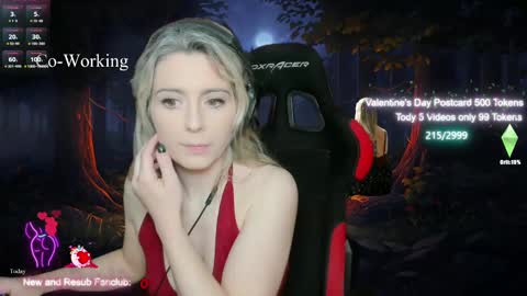 Snapshot of kimilee22 chatting on 02.16.25 Wolfs Girl online show from 02.16.25