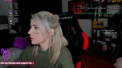 Snapshot of kimilee22 chatting on 02.04.26 Wolfs Girl online show from 02.04.26