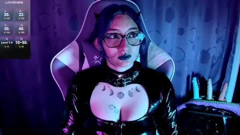   online show from 09.25.25