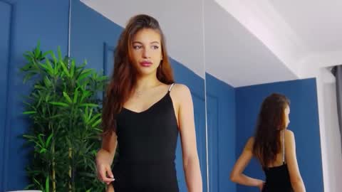 Snapshot of kimmdaviss chatting on 11.20.25 kimmdaviss online show from 11.20.25