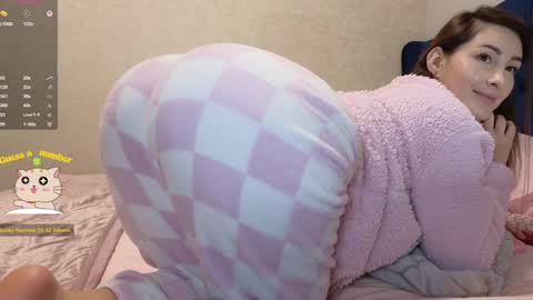 Snapshot of kimmie_ chatting on 10.07.25 Kimmie online show from 10.07.25