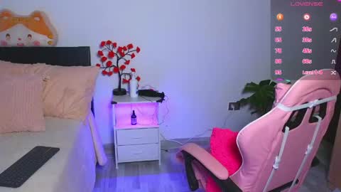 kimmie_dollxo online show from 04.29.26