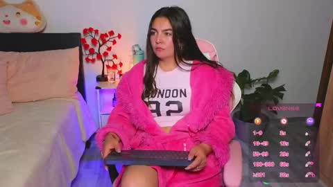 kimmie_dollxo online show from 05.02.26