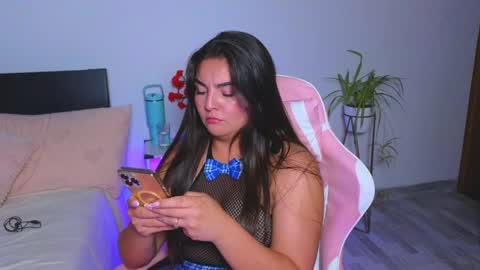 kimmie_dollxo online show from 06.07.26