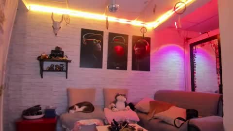 Melany online show from 01.13.25