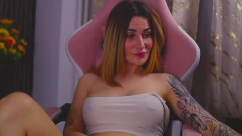 KimSkye online show from 02.05.25