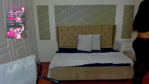 Snapshot of kimwessel_ chatting on 02.16.26 Kim online show from 02.16.26