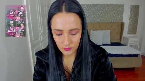 Snapshot of kimwessel_ chatting on 02.17.26 Kim online show from 02.17.26