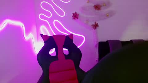 Kind Scarlett online show from 12.10.24