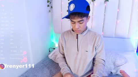 king  help me reach 100 likes online show from 01.12.25