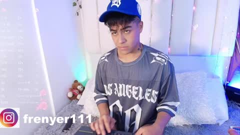 king  help me reach 100 likes online show from 01.31.25