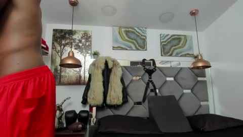 HOT MEN BLACK online show from 01.31.25