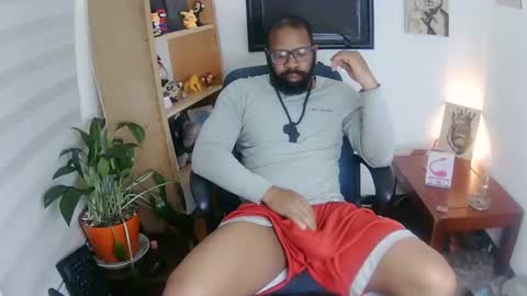 Snapshot of king_mallik chatting on 11.10.25 Malik online show from 11.10.25