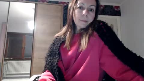 Snapshot of kingandprincess chatting on 11.22.25 sexysexyhotwetpinkredpussy online show from 11.22.25