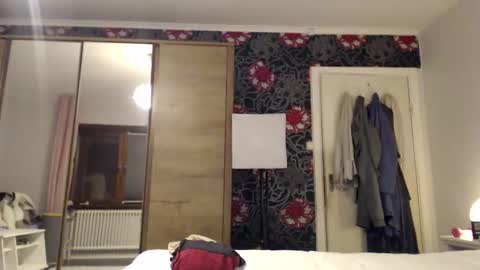 sexysexyhotwetpinkredpussy online show from 04.14.26