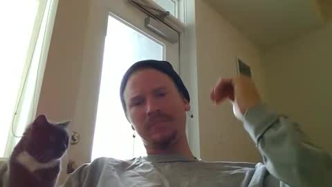 Kinglegg online show from 01.18.25