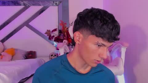  A L E X  online show from 01.14.25