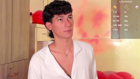  A L E X  online show from 02.14.25