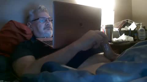 kingtongue10 online show from 02.23.25