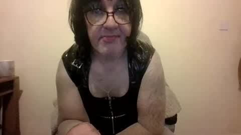 Cynthia Pvc lips online show from 01.07.25