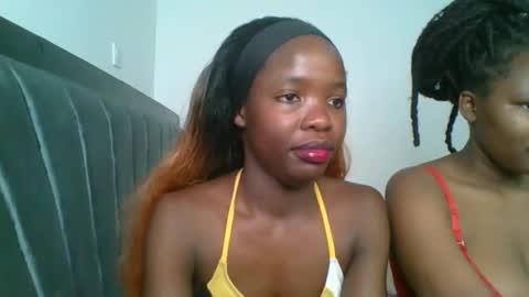 kinky_aria online show from 10.08.25