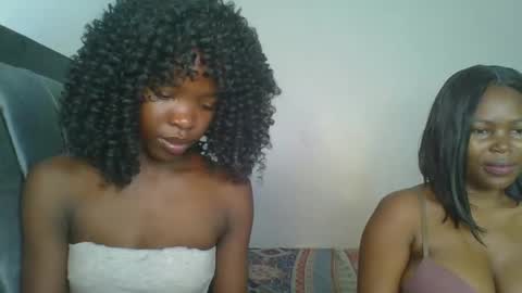 kinky_aria online show from 10.21.25